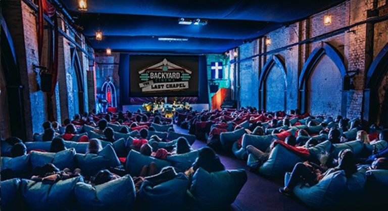 Backyard Cinema, Noël