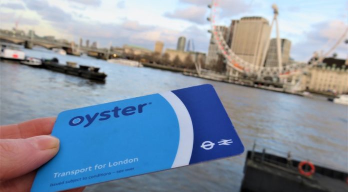 pourquoi carte Oyster appelle ainsi