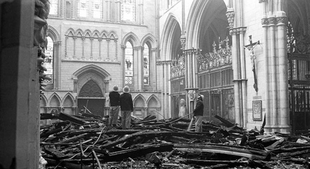 Cathedrale York incendies une