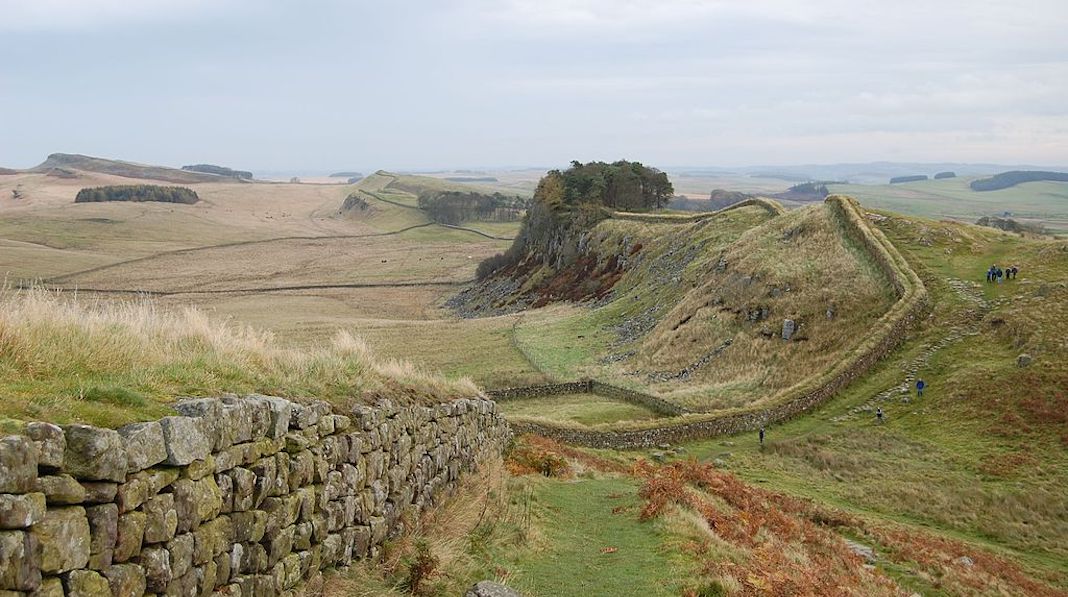 Hadrians Wall west of Housesteads randonnées royaume-uni 