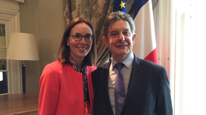 amelie de montchalin presse a londres les Francais à faire leur demande de settled status