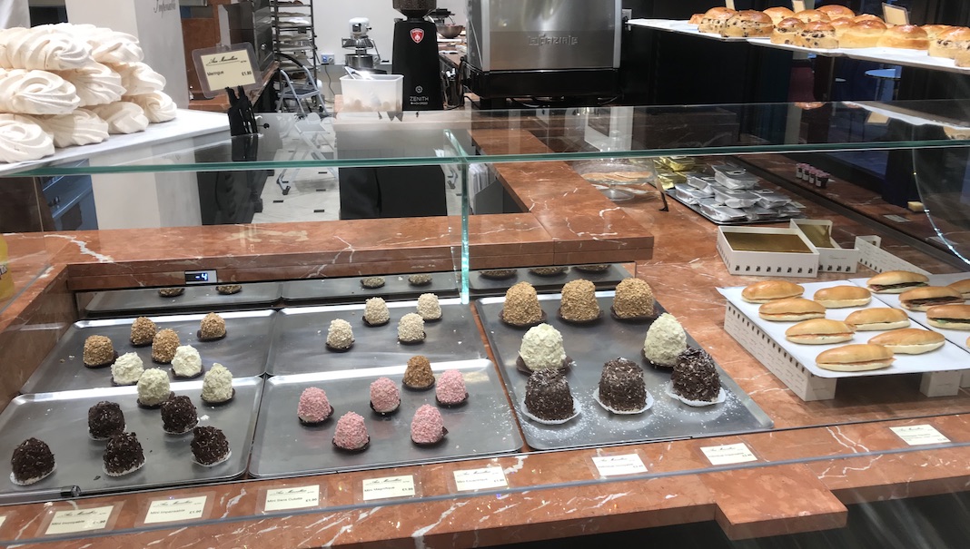 Aux Merveilleux De Fred S Installe Au Leadenhall Market