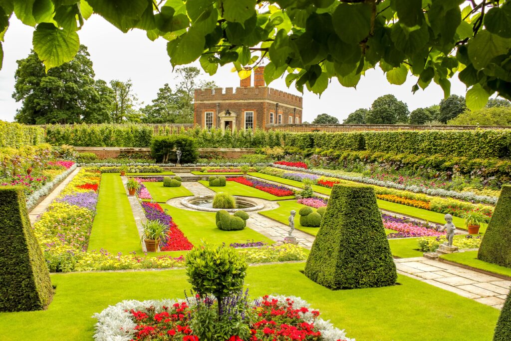 - RHS Hampton Court Palace Garden Show 