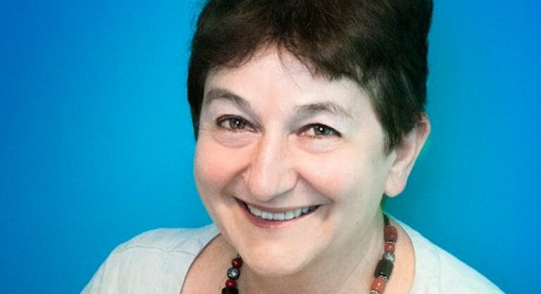 Ros Schwartz