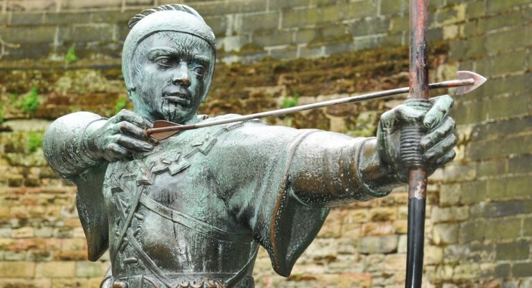 robin hood statue notitngham