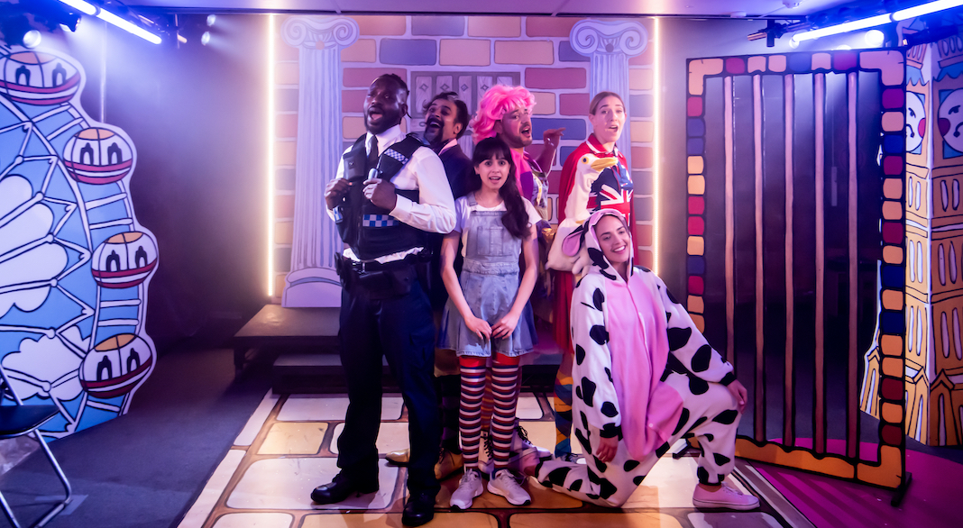 ForeignersPanto theatre londres