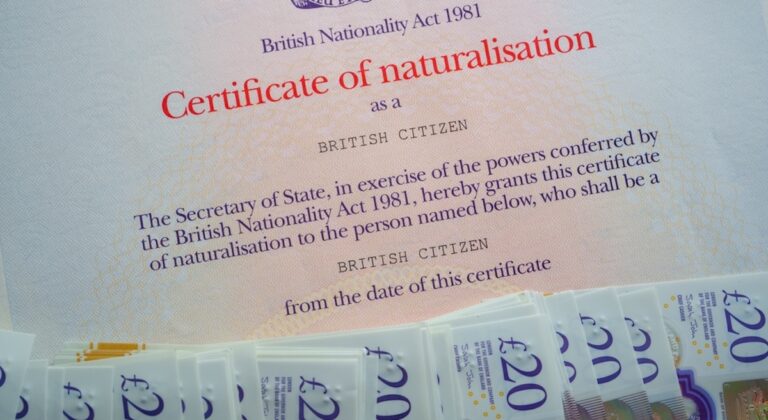 Venir au Royaume-Uni ou devenir britannique va coûter encore plus cher