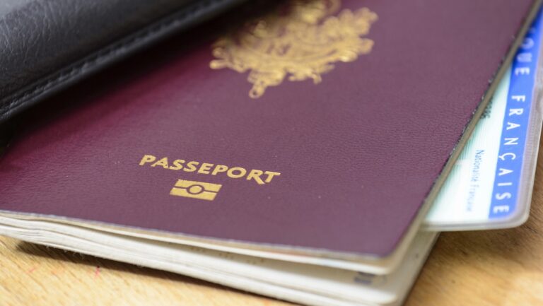 Documents d’identité : le paiement par timbre électronique disponible au consulat général de France à Londres