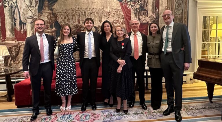Légion d’honneur pour Patricia Connell, au service de la communauté française du Royaume-Uni depuis deux décennies