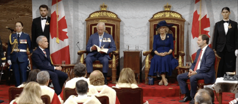 Le roi Charles III prononce le discours du Trône devant le Parlement d'Ottawa, le 27 mai 2025