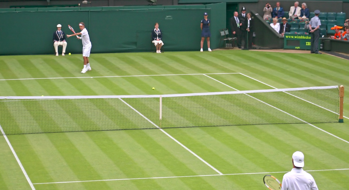 Pourquoi les joueurs de tennis doivent-ils porter du blanc lors du tournoi de Wimbledon ?