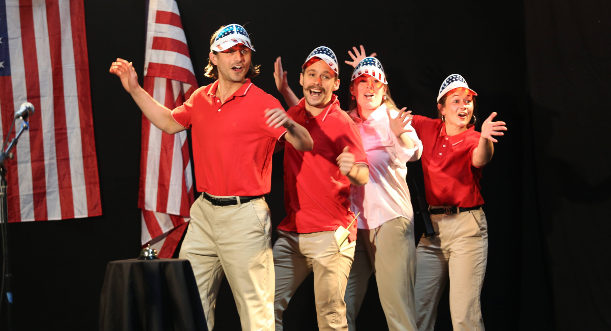 Un comédien français et sa troupe sur la scène du Fringe d’Édimbourg pour vendre des voitures