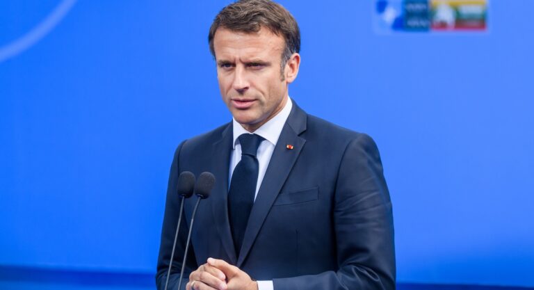 Migrants, nucléaire, culture… : ce qu’il faut retenir de la visite d’État d’Emmanuel Macron au Royaume-Uni