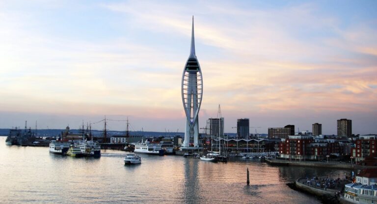 S’évader sur la côte britannique le temps d’un week-end : cap sur Portsmouth, une histoire d’embruns 