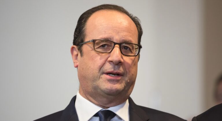 François Hollande vient souffler les dix ans du Lycée international Winston Churchill de Londres