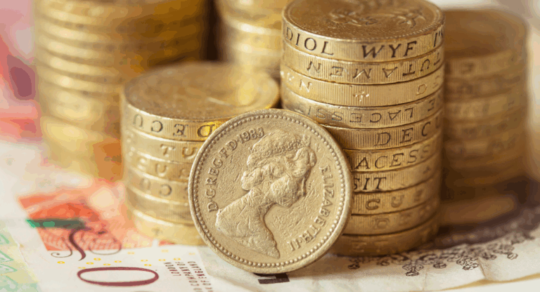 Pourquoi la France appelle-t-elle la monnaie britannique « livre sterling » ?