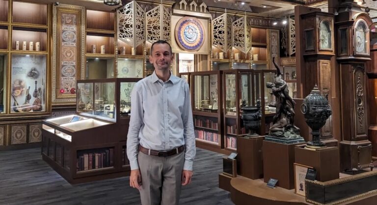 Ce Français de Londres souhaite inscrire l’arc horloger transmanche au patrimoine culturel immatériel de l’Unesco