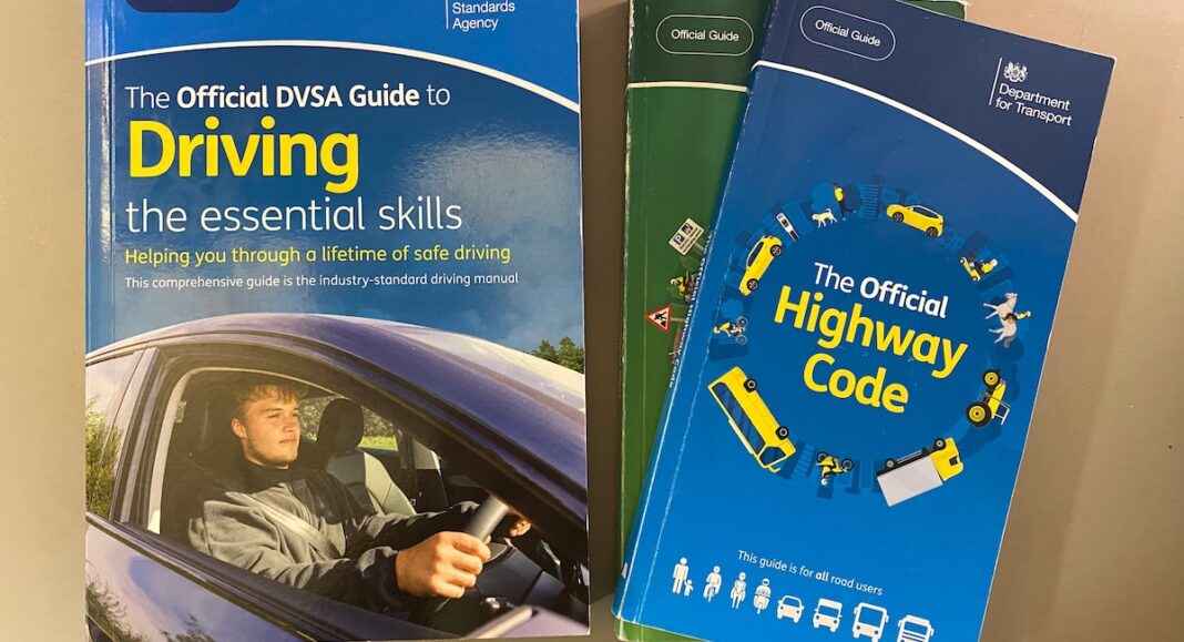 Comment passer son code de la route au Royaume-Uni ?