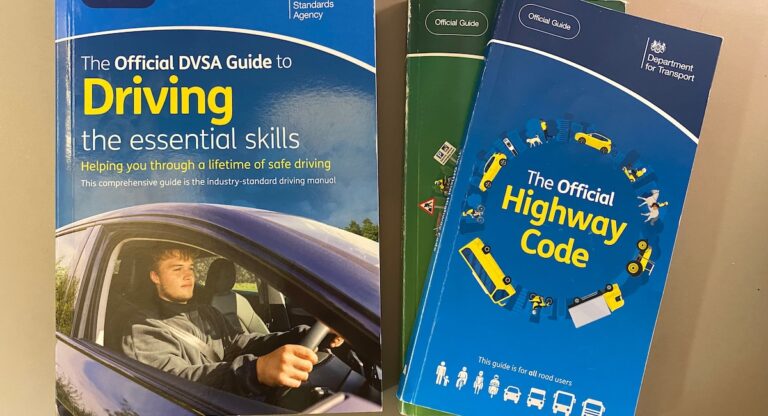 Comment passer son code de la route au Royaume-Uni ?