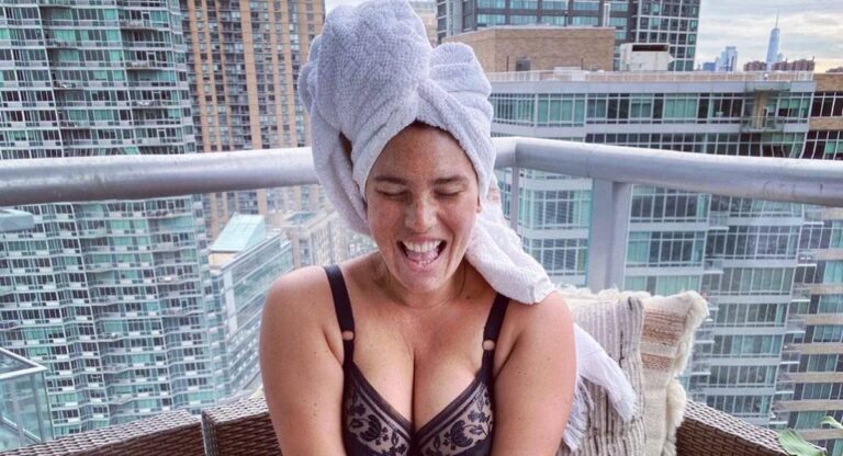 Clémentine Desseaux : de Miami à la rémission, l’apprentissage radical de l’amour de soi