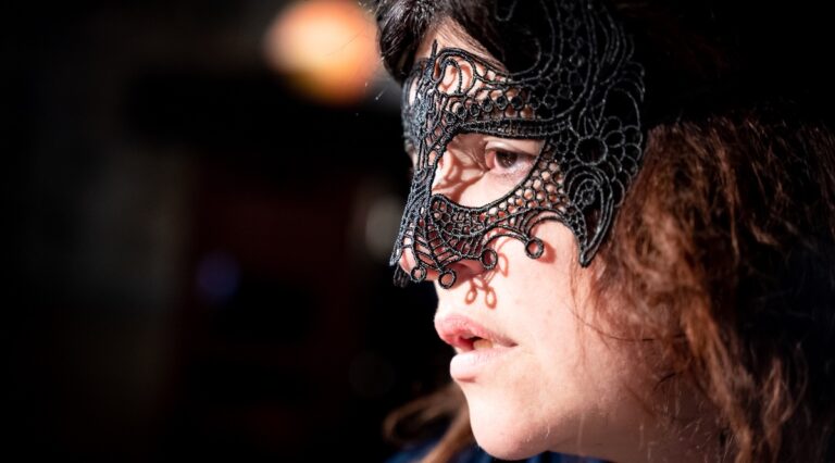 Alessia Siniscalchi : « Le travail de l’acteur, c’est un travail de curiosité par rapport à l’humain »