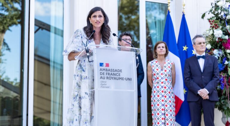 Eléonore Caroit met « toute son énergie » dans la réforme de l&rsquo;AEFE, la dématérialisation des démarches consulaires et à contrer l&rsquo;impact de la TVA sur les écoles françaises