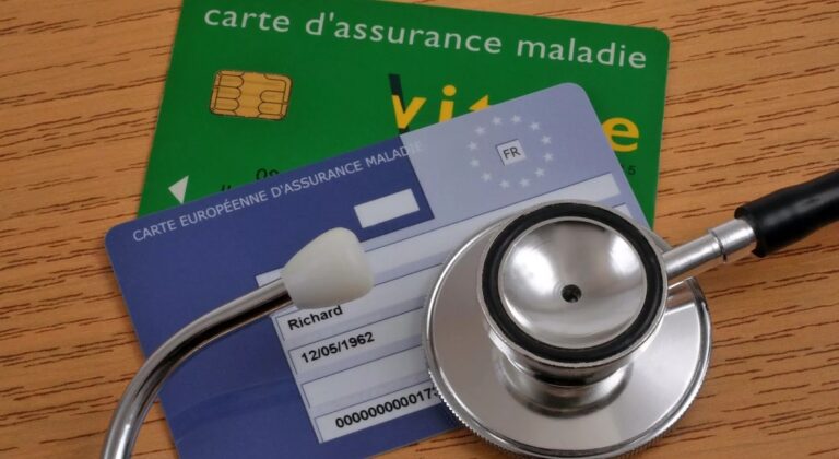 Peut-on vraiment imaginer une carte Vitale mondiale ?