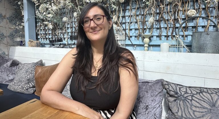 Balham Babes, un réseau créé par Cécile Babour pour lutter contre la solitude des parents et occuper les enfants